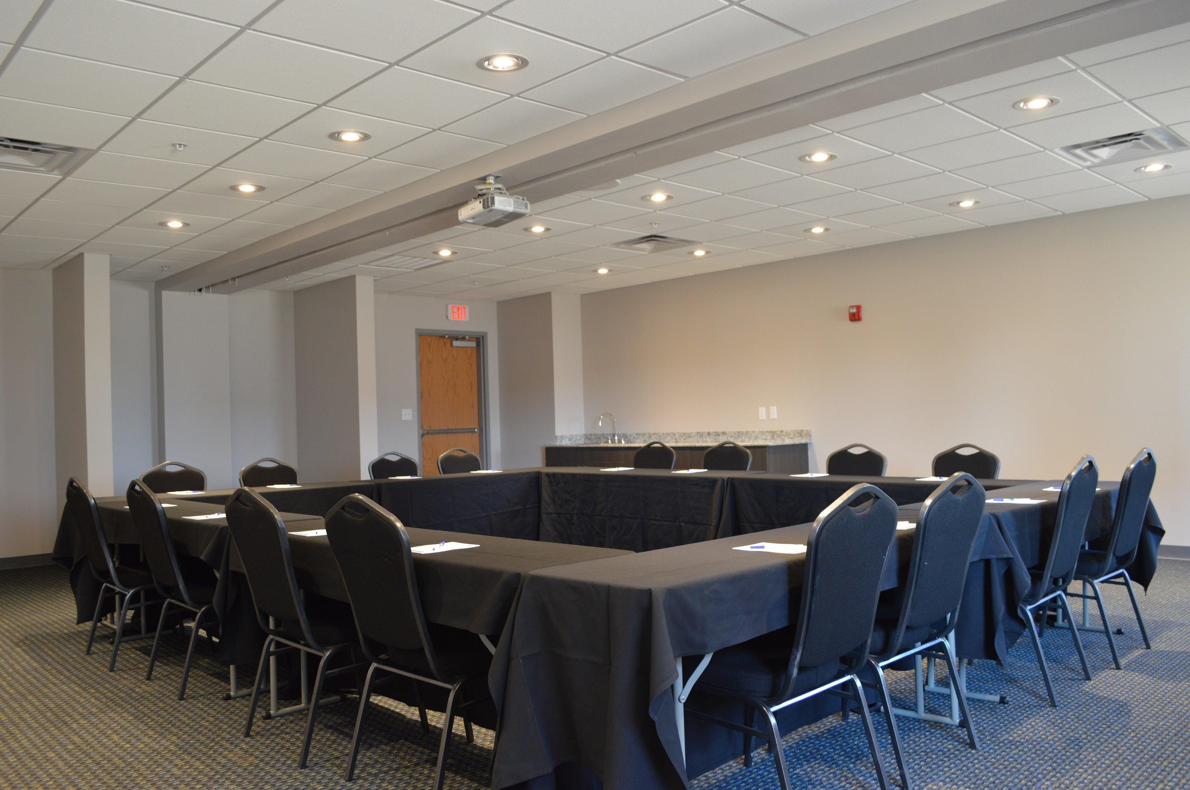 Holiday Inn Express & Suites Tulsa Ne, Claremore, An Ihg Hotel מראה חיצוני תמונה